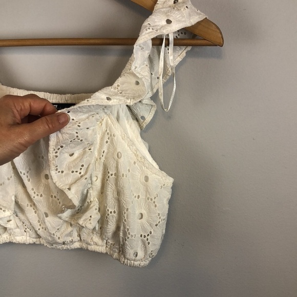 7 For All Mankind Eyelet Lace Embroidered Crop Top White Tank Top Size XS EUC - Picture 4 of 16